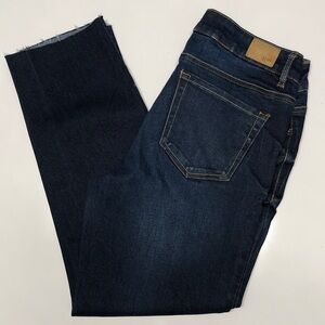 R1893 straight mid rise jeans size 6